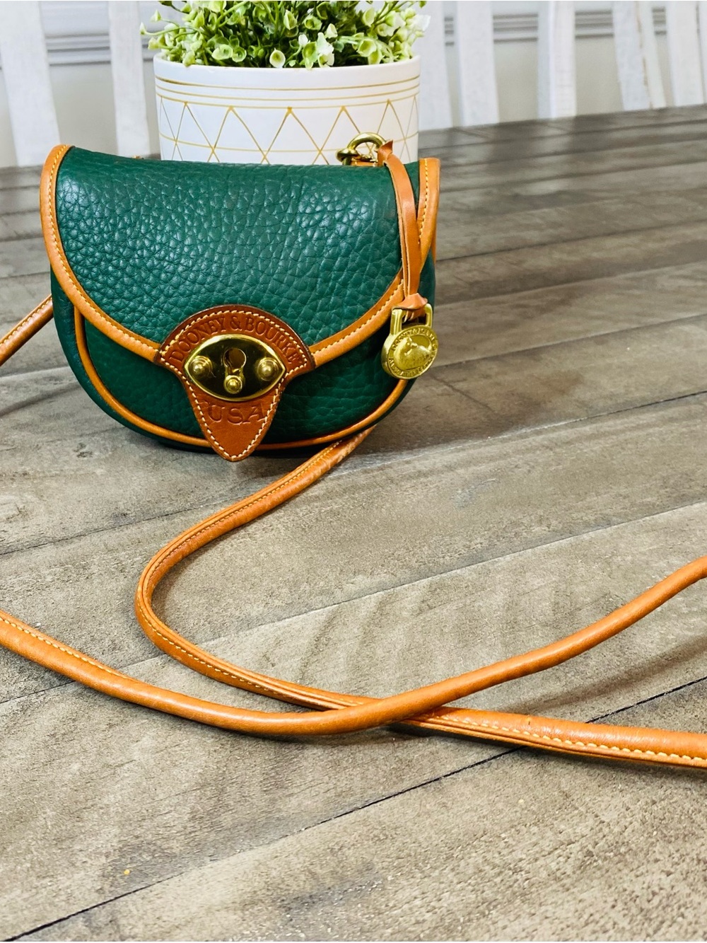 Vintage Dooney & Bourke AWL Ivy Green Leather Mini Cavalry Crossbody Belt Bag - Picture 2 of 11